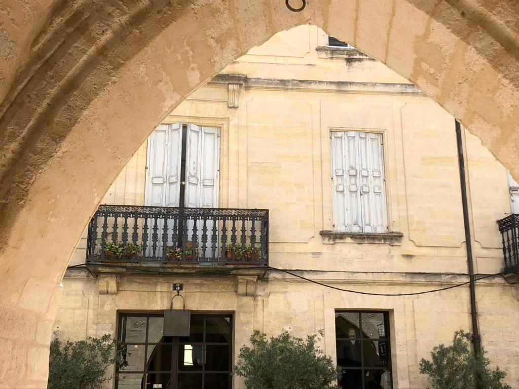 Uzes A Pied, Appartement Dans Cadre D'Exception Екстериор снимка