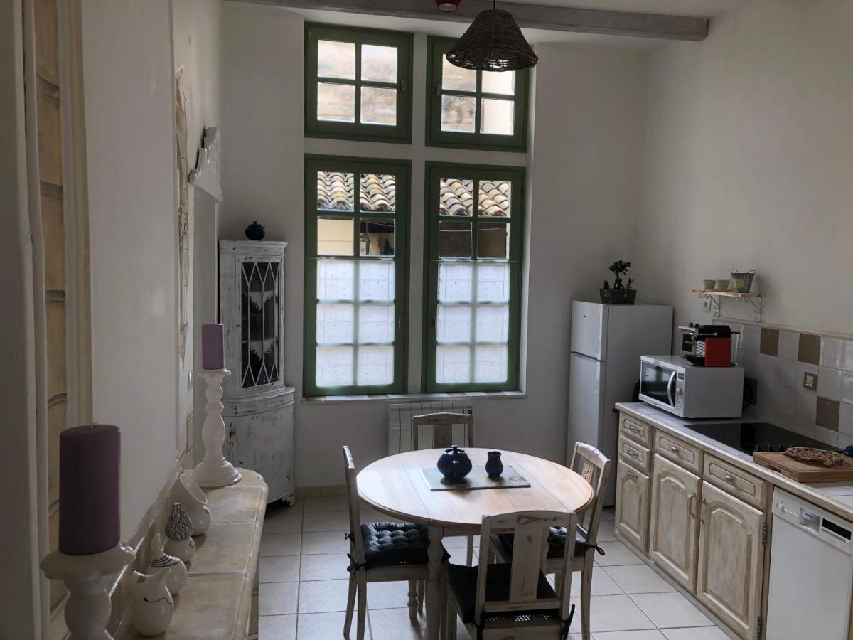 Uzes A Pied, Appartement Dans Cadre D'Exception Екстериор снимка